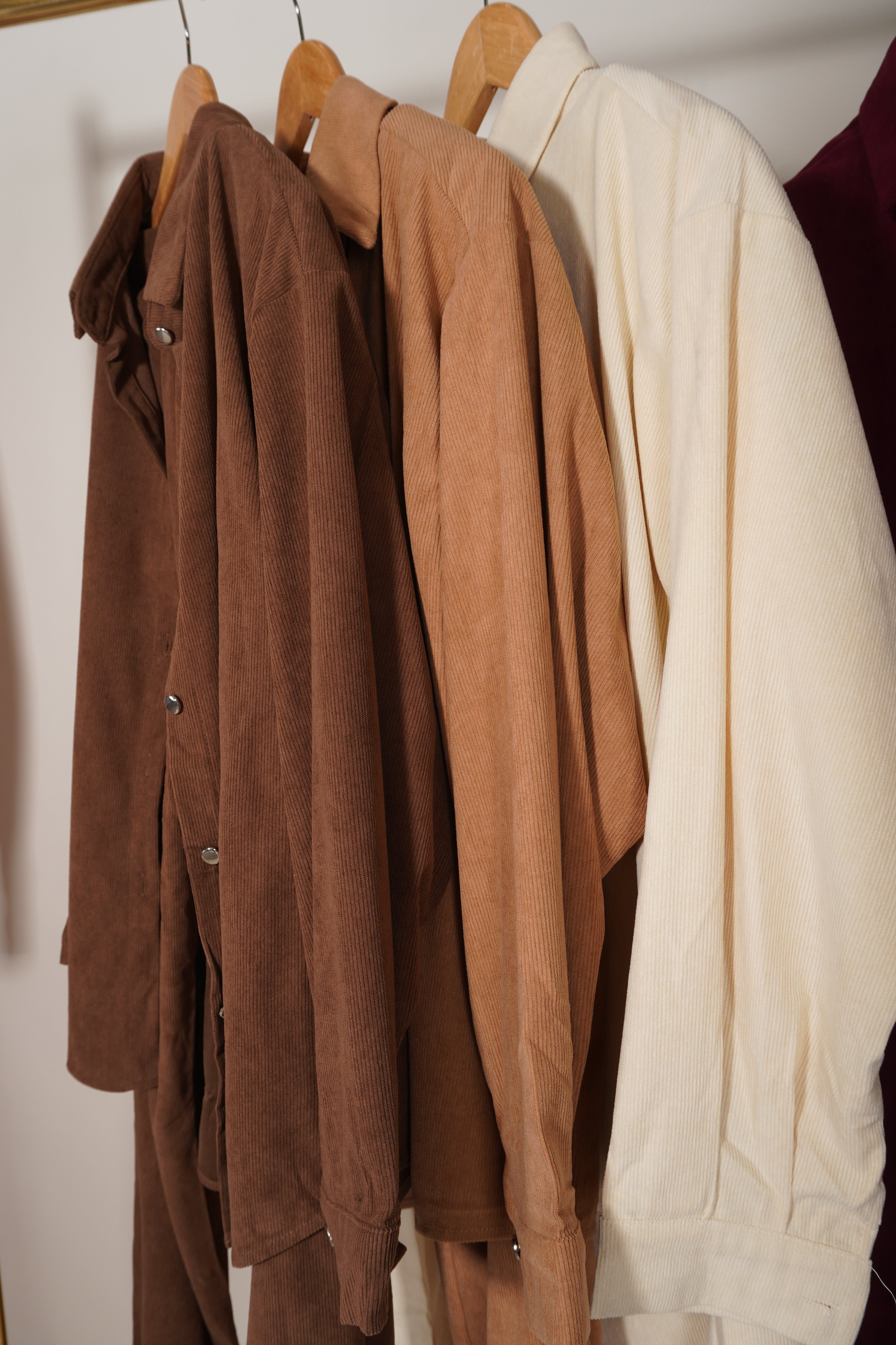 חליפה קורדרוי מכנס וחולצה