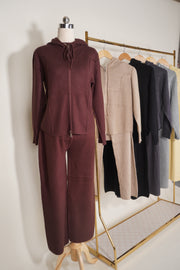 חליפה מכנס וסריג