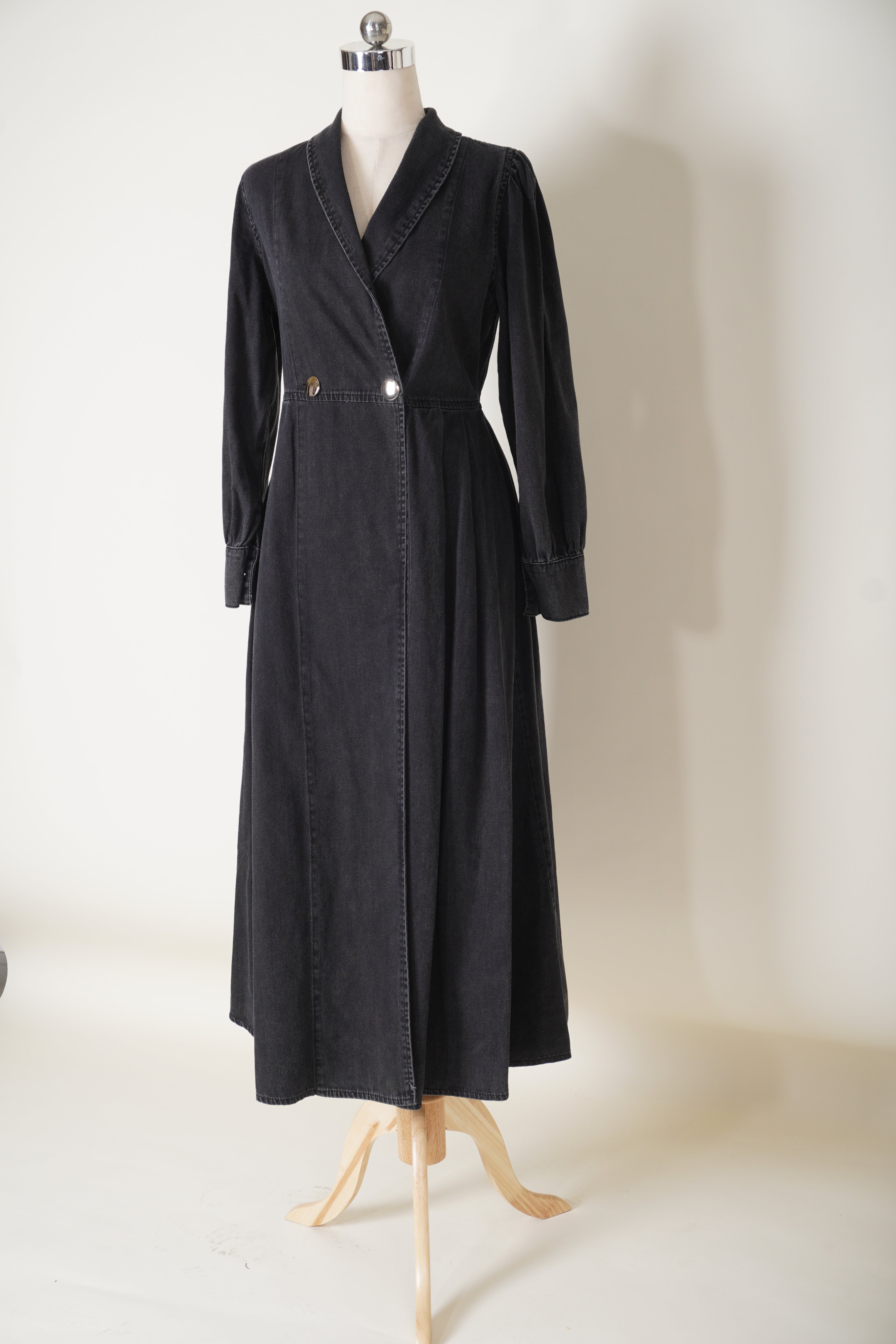 שמלת ג׳ינס צבע - שחור