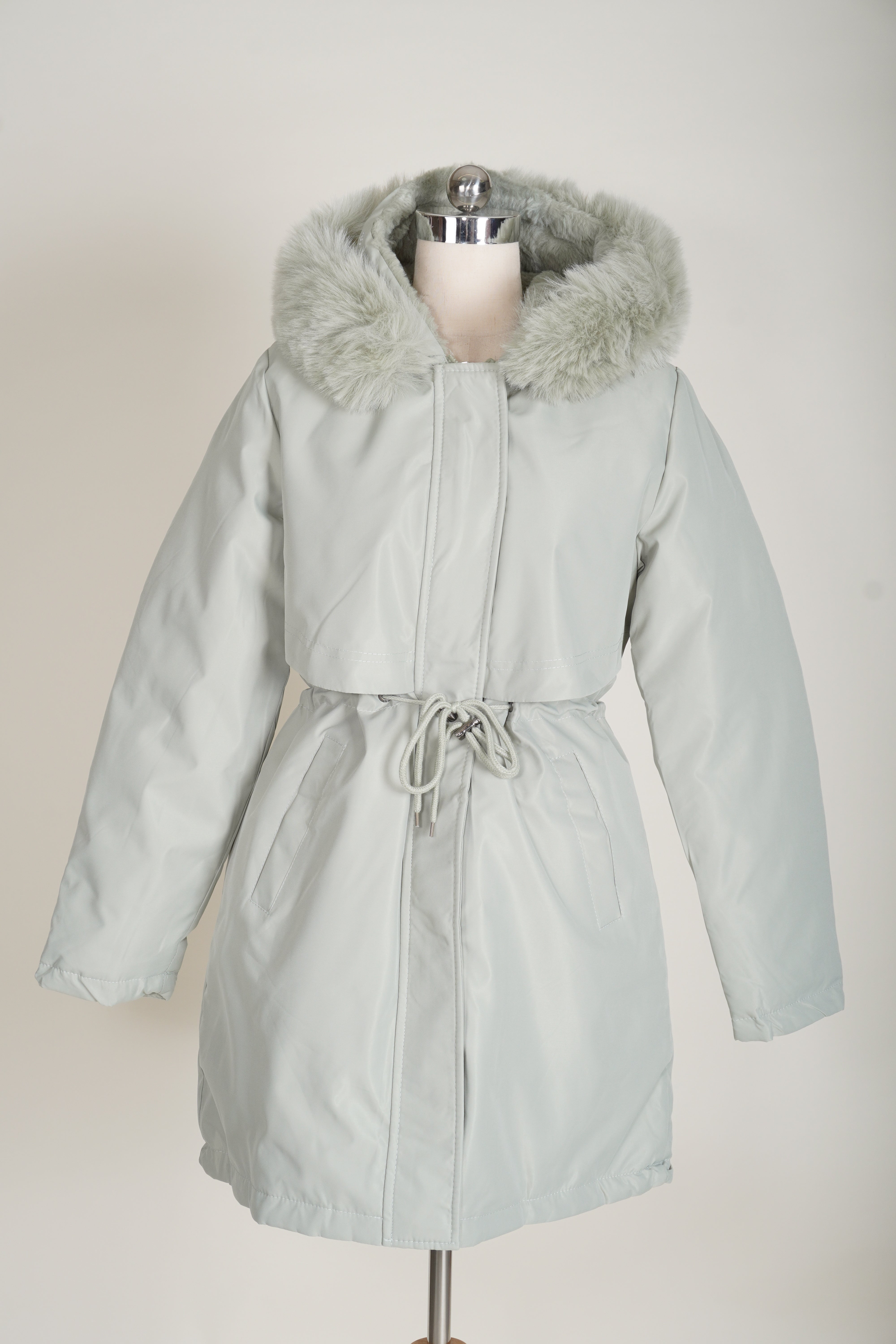 מעיל דגם פארקה- צבע ירוק בהיר