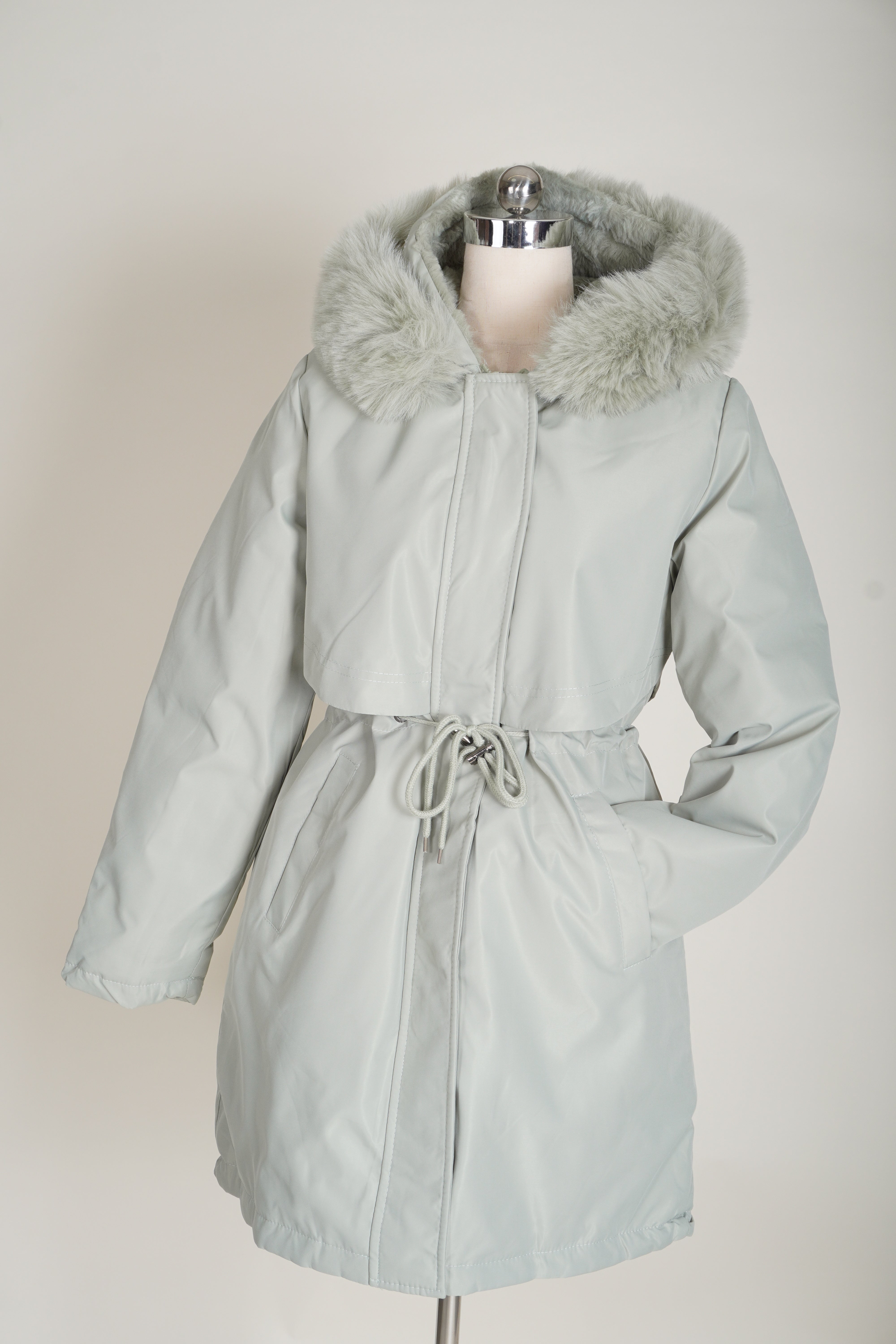 מעיל דגם פארקה- צבע ירוק בהיר