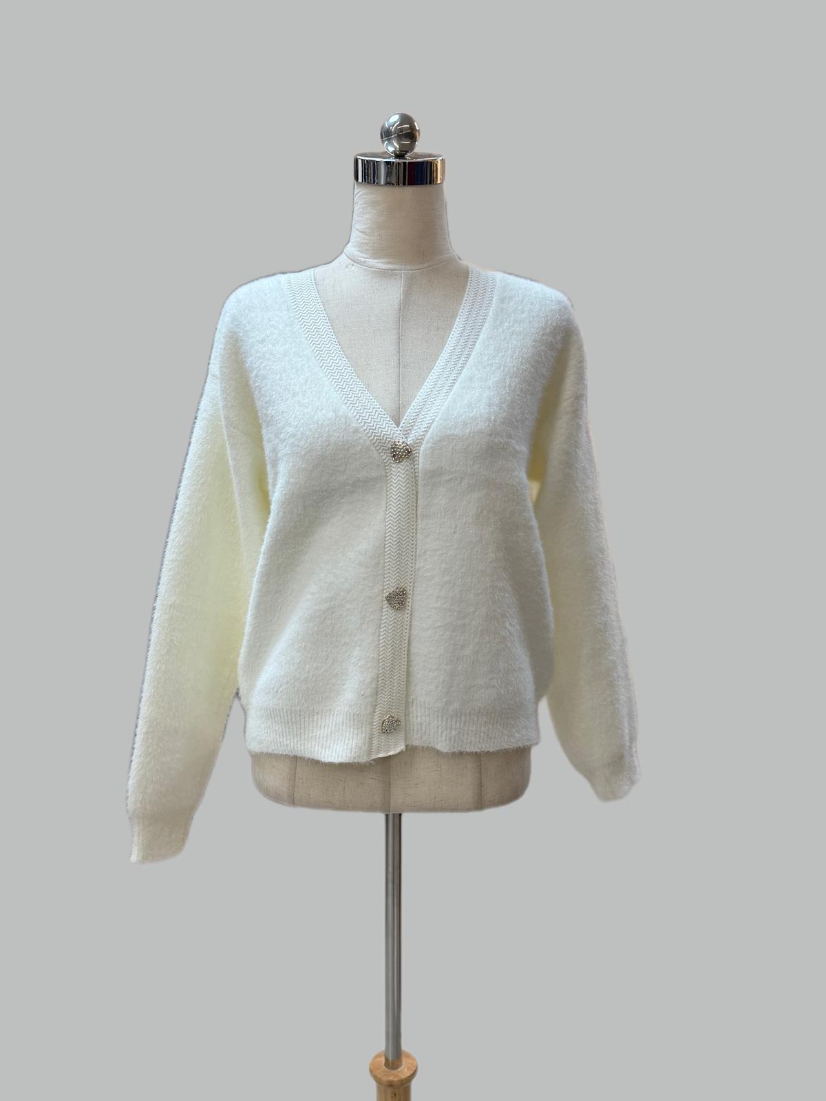 קרדיגן לפי לבן עם כפתורים