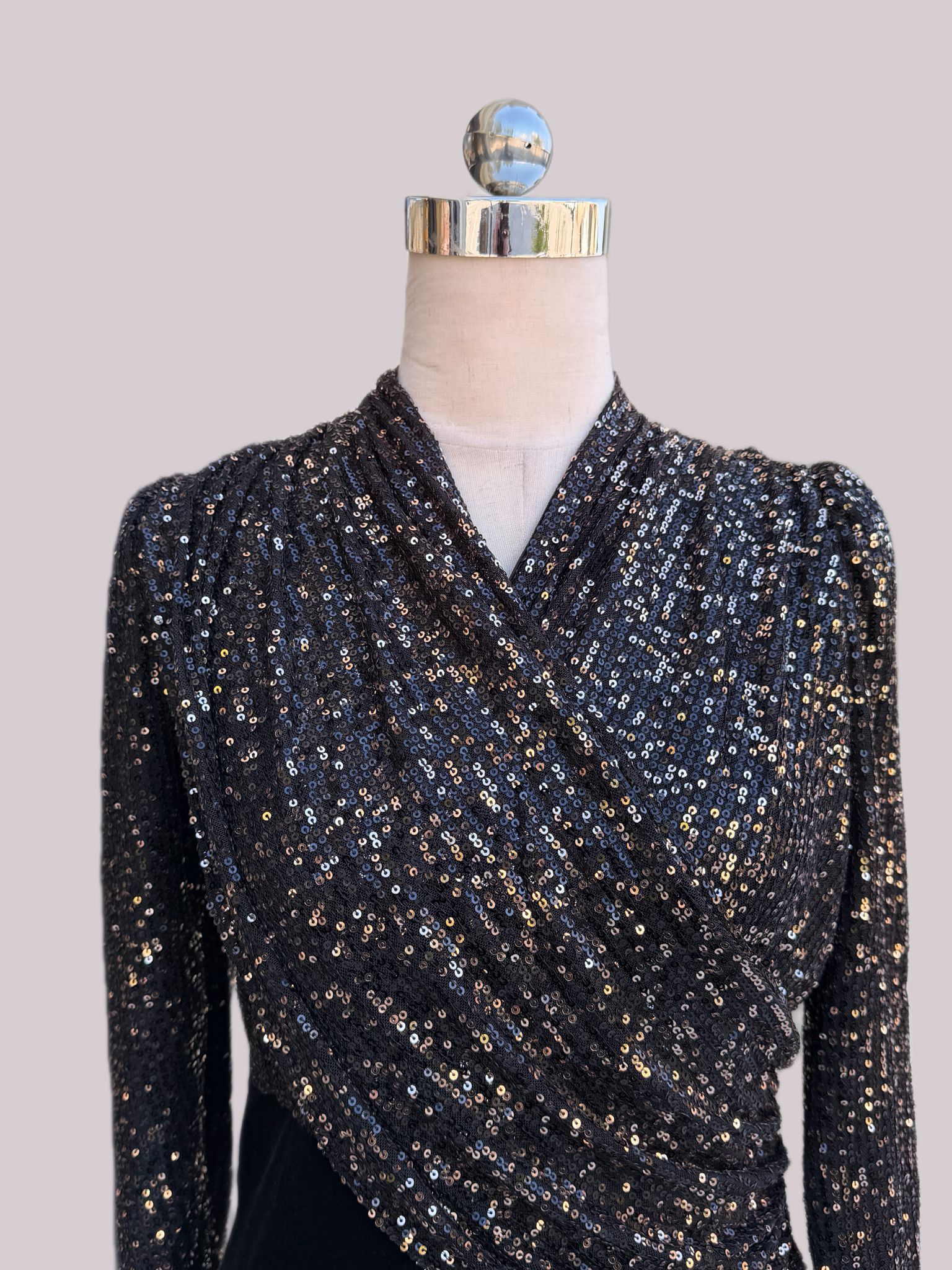 שמלת ערב בגזרת מעטפת